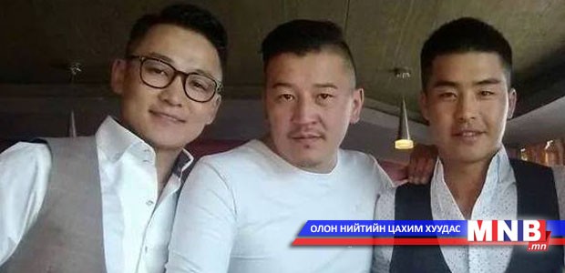 Жүжигчин М.Наранмөнх “Emerald men” продакшн байгуулжээ