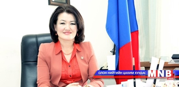 Хүчирхийллийн эсрэг төвд байрлаж буй хохирогчидтой уулзав