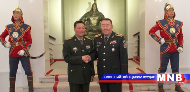 Өвөр Монголын цэргийн командлалын төлөөлөгчид ирлээ
