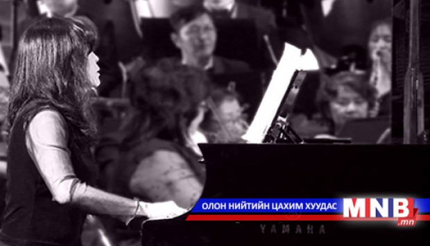 С.Саянцэцэг: Сонгодог урлаг хүний оюун бодлыг тэжээдэг