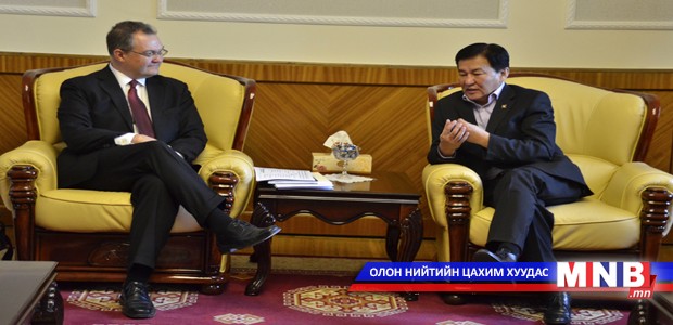 Дэлхийн банкнаас хэрэгжүүлэх төслүүдийн талаар танилцуулав