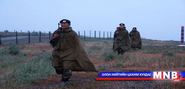 Хилээр гарах гэж явсан олон тооны малыг хилчид зогсоожээ