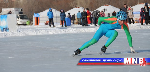 Би гулгах дуртай