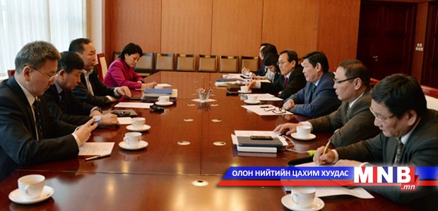 Үндсэн хуульд нэмэлт, өөрчлөлт оруулах шаардлагатай гэж үзжээ