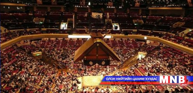 Окүноүми хоёр аваргатай хамт башёг тэргүүлж байна