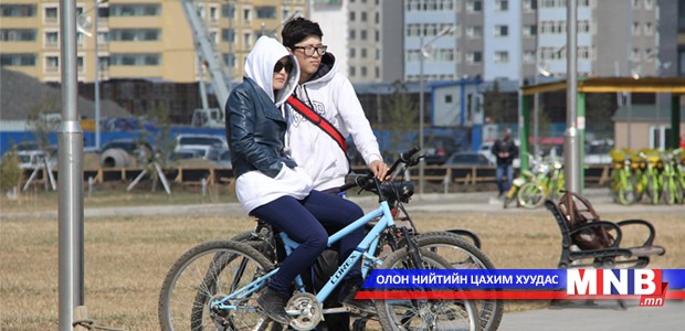Залуус гэгээн хайрын өдрөөр дугуйтай болзоно