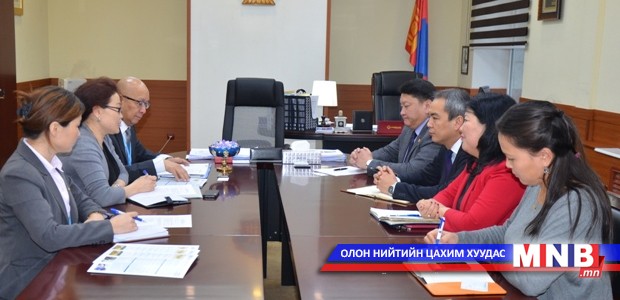 Дэлхийн эрүүл мэндийн байгууллагын суурин төлөөлөгчийг хүлээн авч уулзав