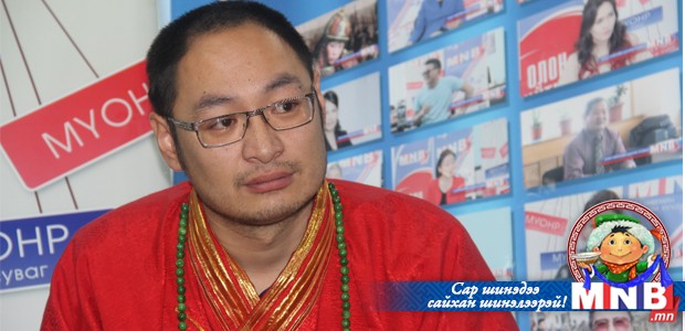 Лүнрэг Эш Төмөр: Шинийн найманд “Наран мэт мандах хонин жил” шашин номын цэнгүүнийг зохион байгуулна
