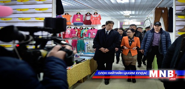 Орон нутгийн бүтээн байгуулалтын ажлуудтай танилцав
