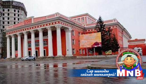 “Тэнгэрийн ташуур” тайзнаа