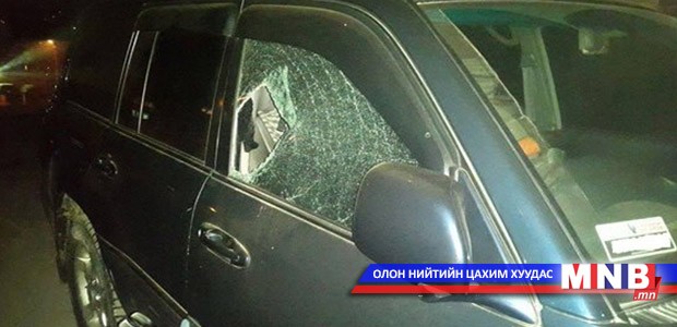 Согтуугаар дээрэм хийжээ