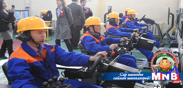 МСҮТ-ийн төгсөгчид шатлан суралцах боломжтой болно