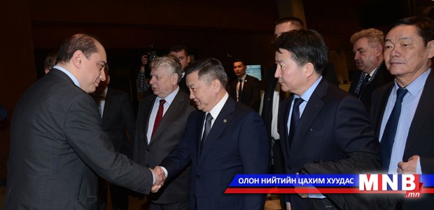 УИХ-ын дарга З.Энхболд “Бид Монголчуудтай эв санаа нэгтэй” үзэсгэлэнгийн нээлтэд оролцов