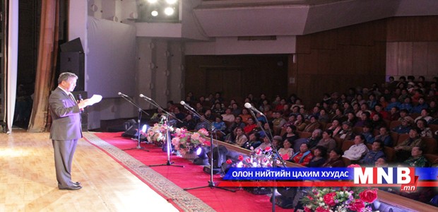 Шийдвэр гаргах үйл явцад эмэгтэйчүүдийн оролцоог нэмэгдүүлэх хэрэгтэй гэв