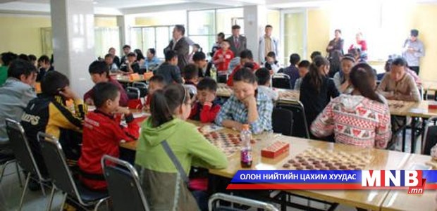 Өсвөрийн даамчдын АШТ болж байна