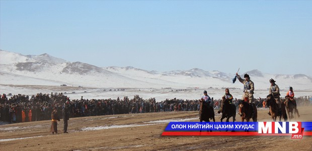 "Дүнжингарав-2015" эрлийз морьдын уралдаан боллоо