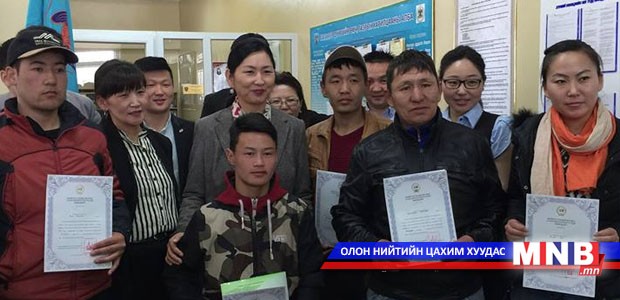 УИХ-ын гишүүн Ц.Оюунгэрэл тойрогтоо ажиллаж байна