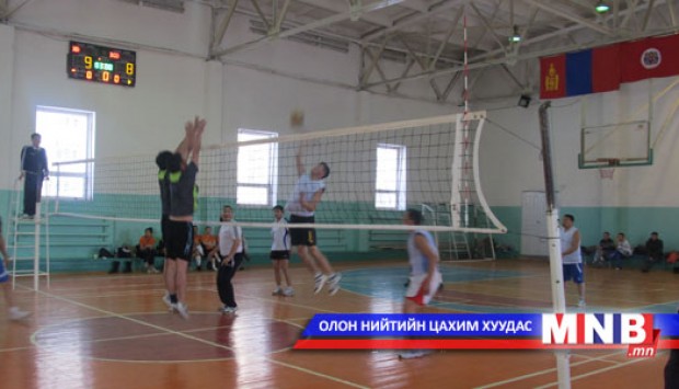Оюутны спортын их наадам үргэлжилж байна