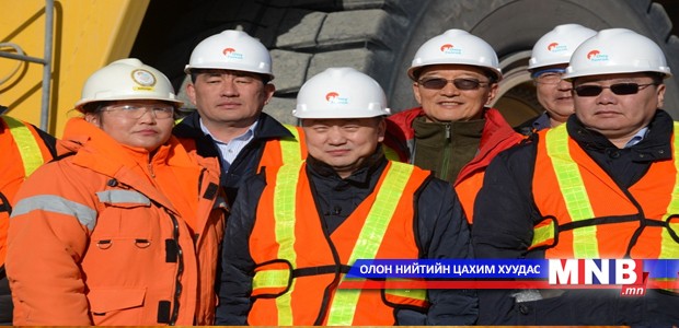 УИХ-ын дарга Оюутолгойн үйл ажиллагаатай танилцав