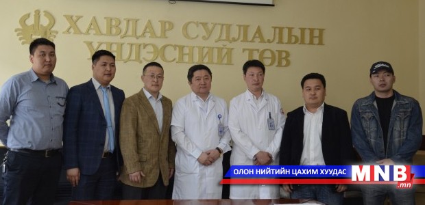 Хавдар судлалын үндэсний төвд залуучууд сандал хандивлалаа