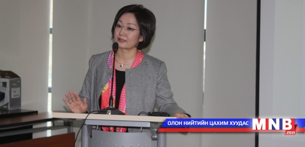 УИХ-ын гишүүн М.Батчимэг багш нарт Монгол хэлний тухай хуулиар мэдээлэл өгөв