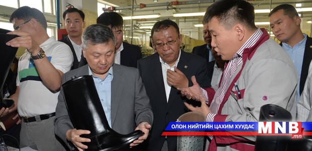 УИХ-ын дарга З.Энхболд “Бест шүес” ХХК-ийн үйл ажиллагаатай танилцлаа