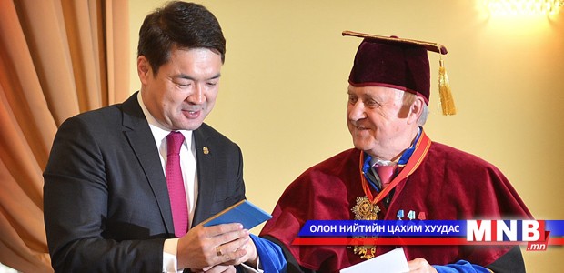 Ерөнхий сайд Ч.Сайханбилэг Москвагийн Хүмүүнлэгийн их сургуулийн Хүндэт доктор боллоо
