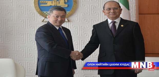 УИХ-ын дарга Мьянмарын Ерөнхийлөгчид бараалхав