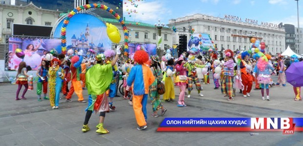 Өнөөдөр Чингисийн талбайн хоёр талын замыг түр хугацаагаар хаана
