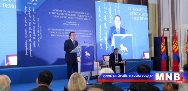 Хэцүү цагт, хэцүү шийдлийн өмнө ардчиллын хамтран зүтгэгчид нэгдэж чаддаг