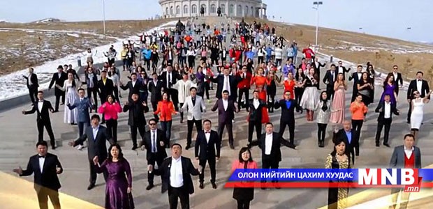 Наадмын өдрүүдэд хошин урлагийнхан нэгдсэн тоглолт хийнэ
