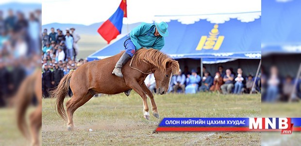 Өвөрхангай аймаг аварга адуучнаа тодруулжээ
