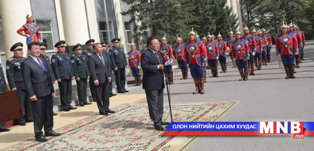 Ц.Элбэгдорж: Эх орныхоо тусгаар тогтнол, энх тайвны үйлсийн төлөө амь насаа өргөсөн дайчдаа дурсаж байна