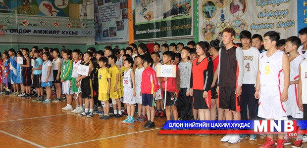 Хүүхдийн спортын их наадамд оролцох чөлөөт бөхийн өсвөрийн бөхчүүд