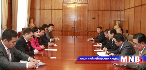 Гадаад хэргийн дэд сайд БНАСАУ-ын төлөөлөгчдийг хүлээн авч уулзав