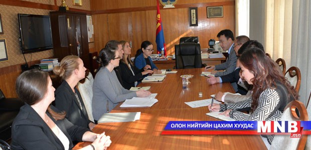 Бүгд найрамдахчуудын олон улсын хүрээлэнгийн суурин төлөөлөгчийг хүлээн авч уулзав