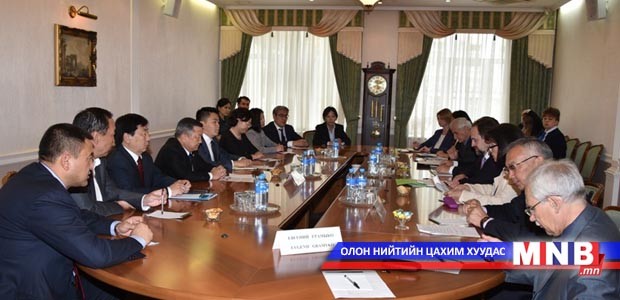 Speaker of the Parliament of Mongolia meets Minister S.Ye.Donskoy and First Deputy Minister E.V.Gromyko