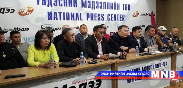 Гацууртын орд орчмоос Хүннүгийн үеийн 8 булш олдсон гэв