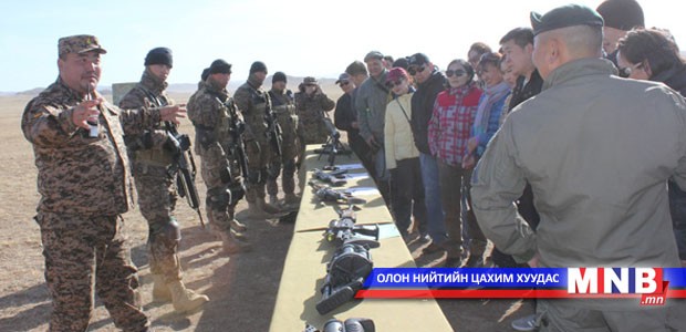 УИХ-ын Тамгын газрын ажилтнууд цэрэг-стратегийн сургалтад хамрагдлаа