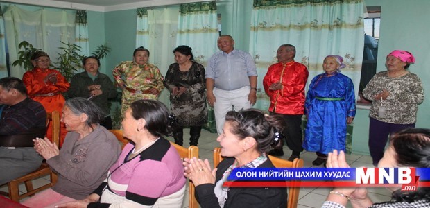 Ахмадуудын эвлэн нэгдэх боломжийг бүрдүүлэх шаардлагатай гэв