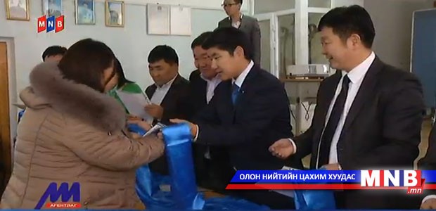 Гэр хорооллын дахин төлөвлөлтөд хамрагдсан иргэд байрандаа орлоо