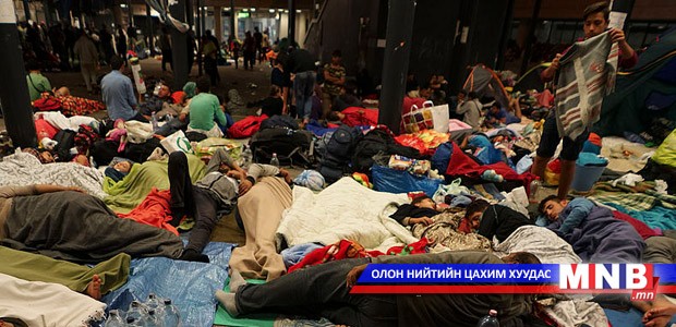 Цагаач дүрвэгчдийг баривчлахаа зогсоохыг Чехэд уриаллаа