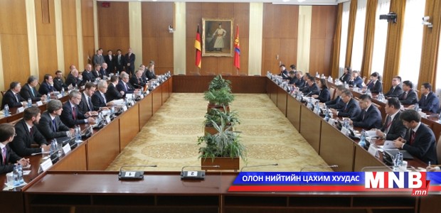 Монгол Улсын Ерөнхийлөгч Ц.Элбэгдорж, ХБНГУ-ын холбооны Ерөнхийлөгч И.Гаук нар албан ёсны хэлэлцээ хийлээ
