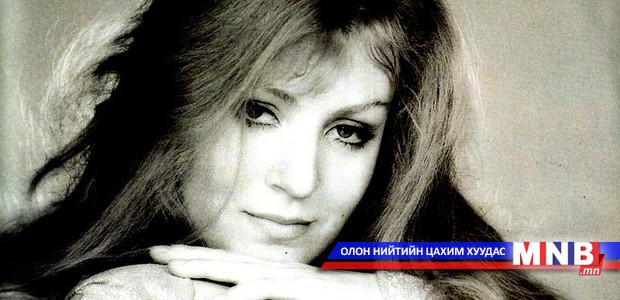 Польшийн дуучин бүсгүй “Жонон хонгор” дууг дуулжээ