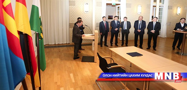 Д.Эрдэнэбат: Монголын ЖДҮ-т шинэ түлхэц хэрэгтэй юм байна