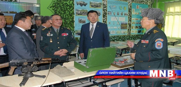 Оюутнуудад цэргийн анхан шатны мэдлэг олгоно