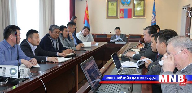 Мандалговь хотын төвд нарны сэргээгдэх эрчим хүч ашигладаг болно