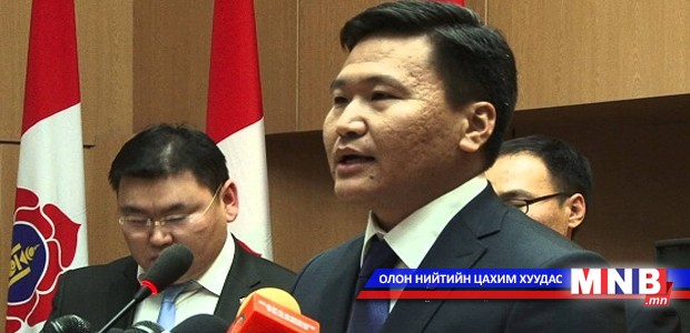 Т.Аюурсайхан өөрийн хүсэлтээр ажлаа хүлээлгэн өгчээ