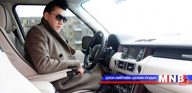 Дуучин Д.Болд медиа салбарт хүч үзнэ