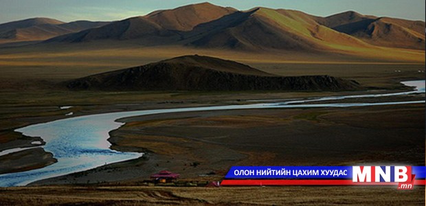 Д.Дорлигийн “Аав л, нутаг хоёр минь” дуу тунаж үлдлээ